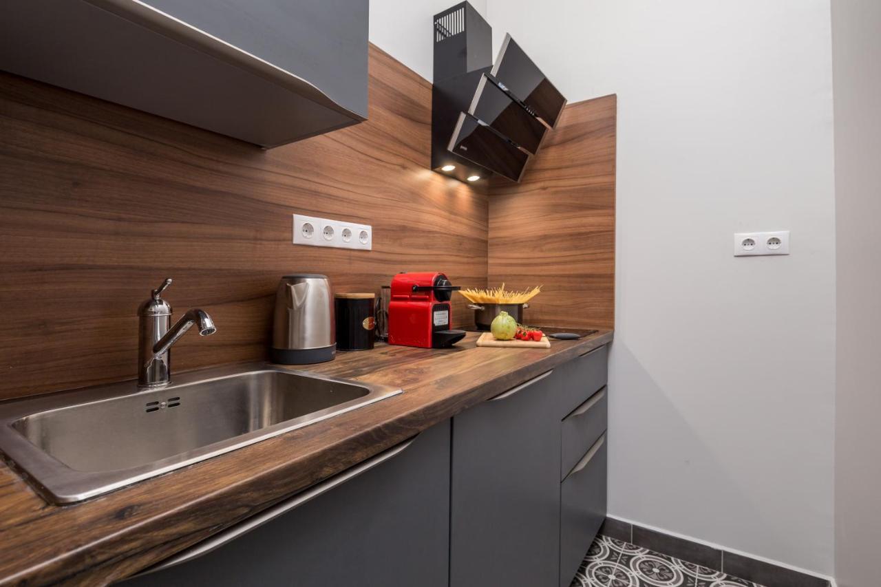 Apartments Porto Marina 2 리예카 외부 사진