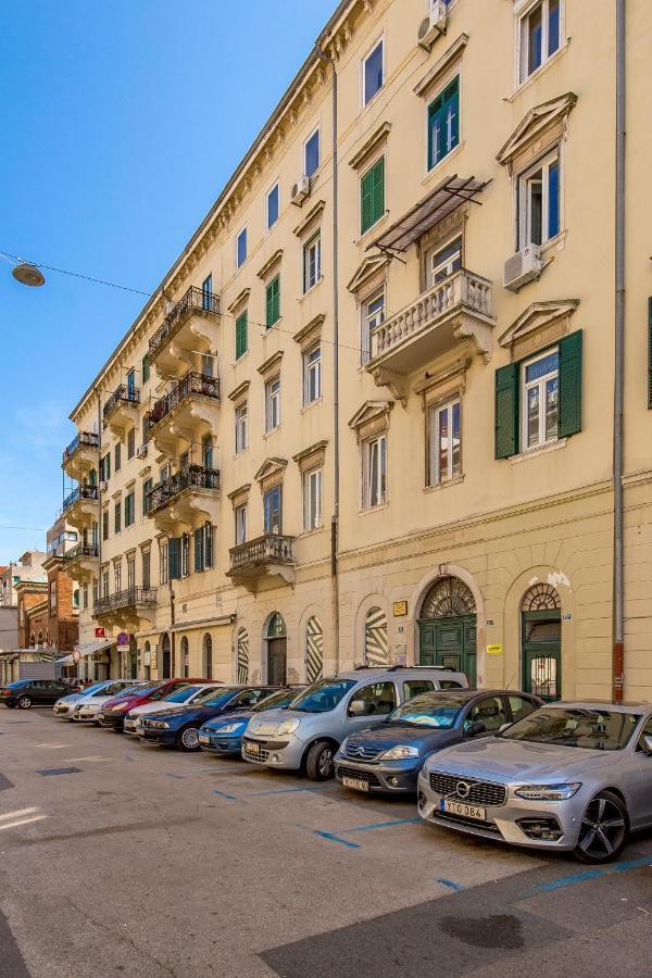 Apartments Porto Marina 2 리예카 외부 사진